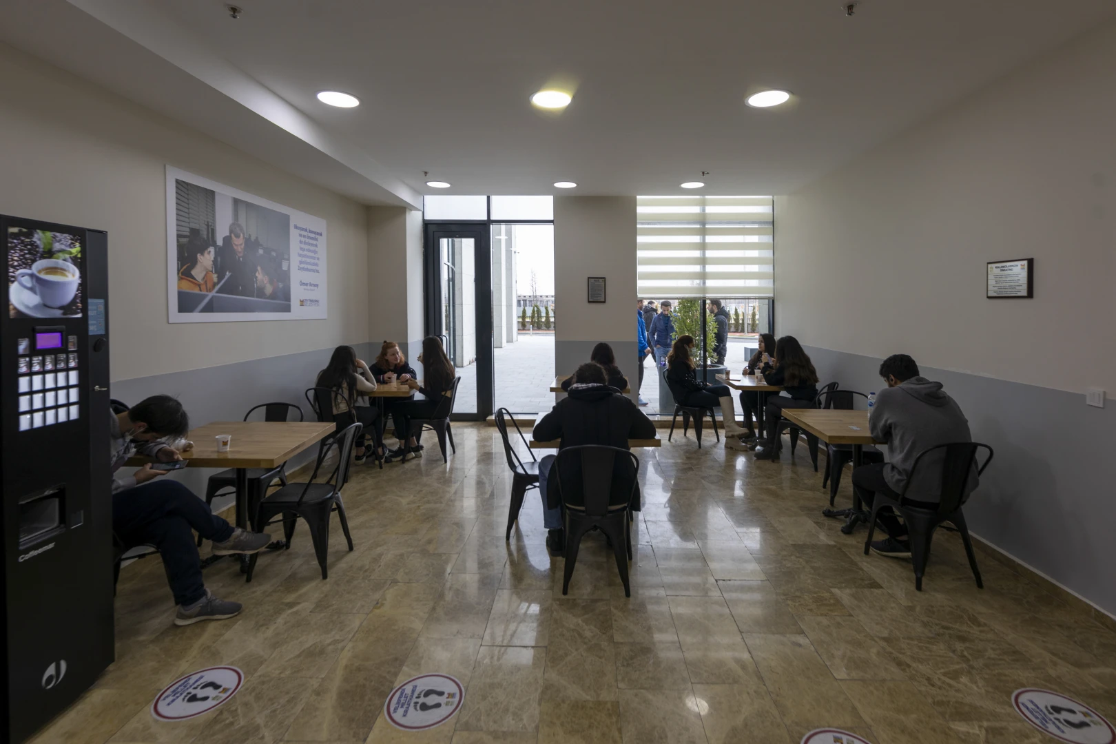 Veliefendi Millet Kıraathanesi