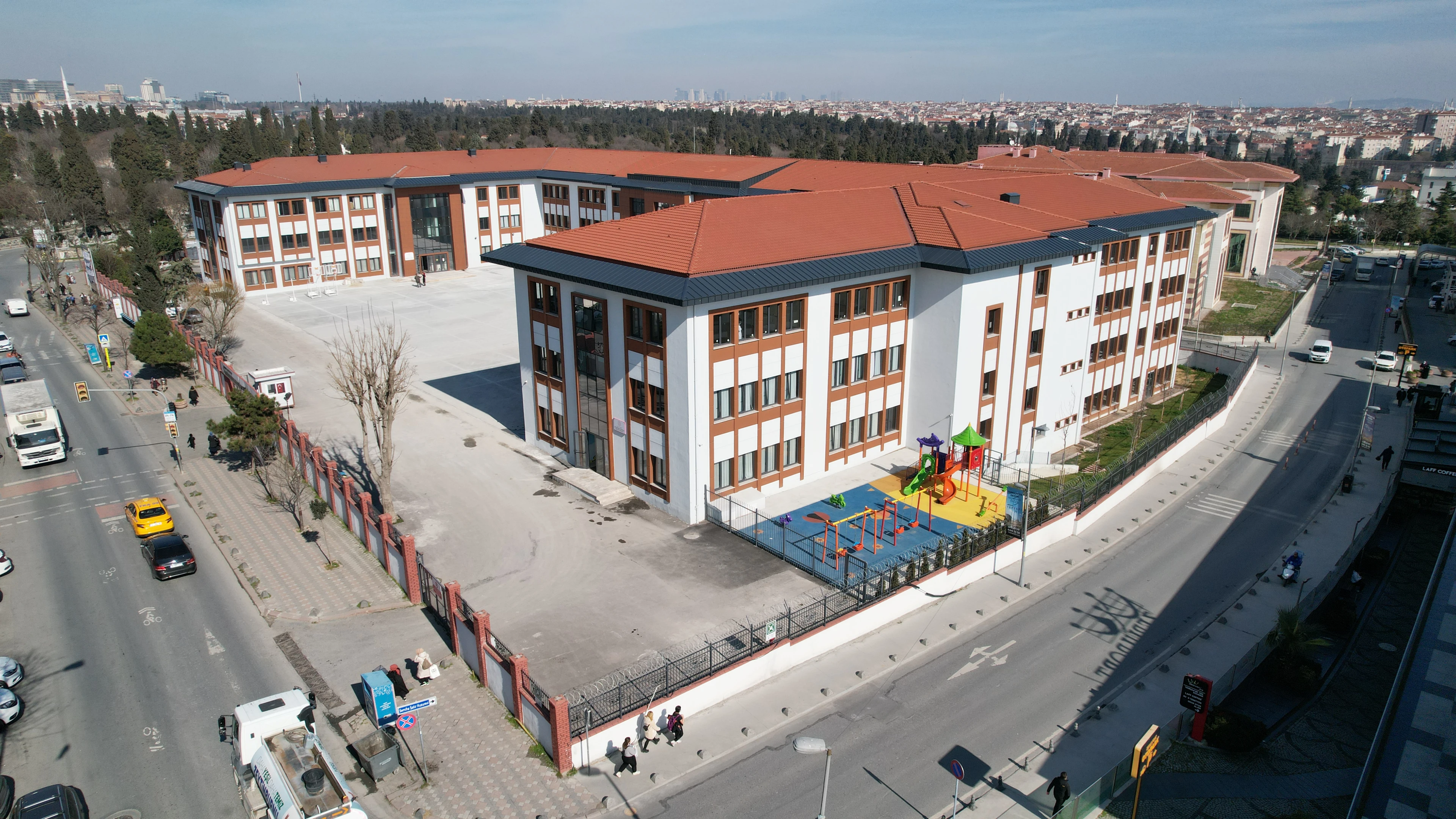 Zeytinburnu Kız Anadolu İmam Hatip Lisesi